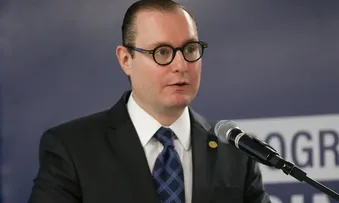 ZANIN PEDE PARECER DA PGR E AGU SOBRE AÇÃO DO PSD POR 2º TURNO NO RIO
