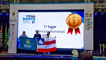 COLÉGIO DE SALVADOR CONQUISTA 1º LUGAR EM FEIRA CIENTÍFICA COM PESQUISA SOBRE O PELOURINHO