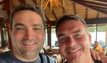 PF INVESTIGA FLÁVIO BOLSONARO POR SUSPEITA DE LAVAGEM DE DINHEIRO COM ADVOGADO