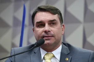 DEPUTADOS DO PT SOLICITAM PRISÃO PREVENTIVA DE FLÁVIO BOLSONARO