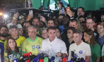 PL FAZ REUNIÃO EMERGENCIAL APÓS FUGA DE FLÁVIO PARA OS EUA