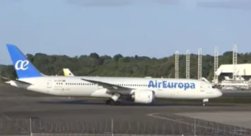 AVIÃO DA AIR EUROPA COM DESTINO A MADRI FAZ POUSO NÃO PROGRAMADO EM SALVADOR