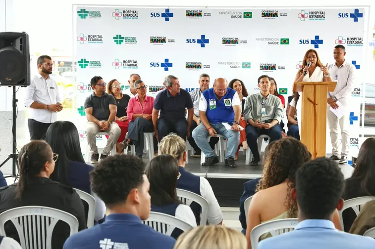 BAHIA PARTICIPA DE ATO DO MINISTÉRIO DA SAÚDE PARA TRAMENTO DO CÂNCER