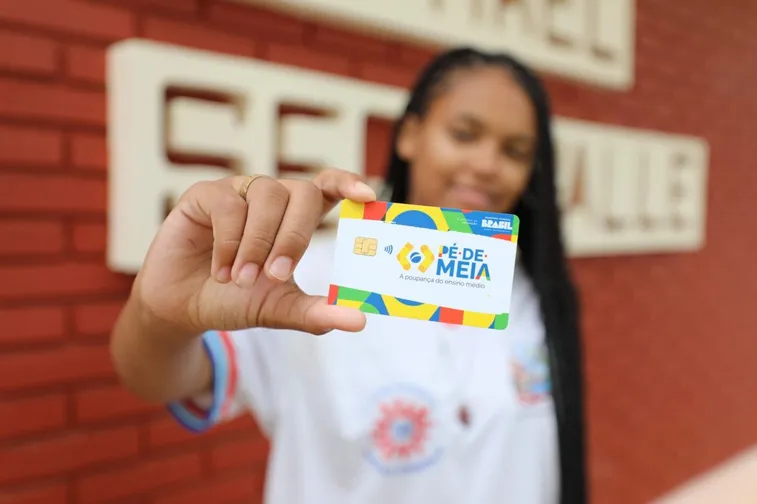 PÉ-DE-MEIA PREVÊ BÔNUS DE R$ 200 PARA PARTICIPANTES DO ENEM 2026