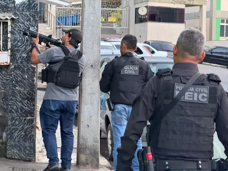 INFLUENCIADOR SUSPEITO DE TENTATIVA DE HOMICÍDIO É PRESO EM FEIRA DE SANTANA