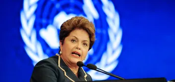 DILMA IRÁ RECEBER INDENIZAÇÃO MENSAL POR PERSEGUIÇÃO DURANTE A DITADURA