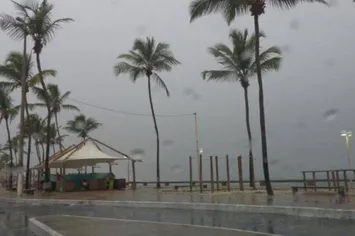 CHUVA DEVE CONTINUAR EM SALVADOR ATÉ QUINTA-FEIRA (29)