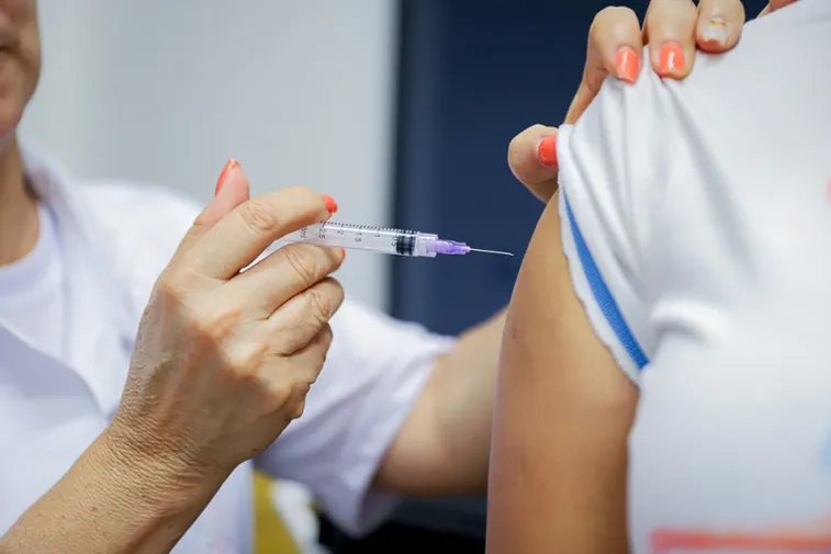 MENOS DE 2% DOS MUNICÍPIOS CUMPRIRAM A META DE VACINAÇÃO CONTRA GRIPE