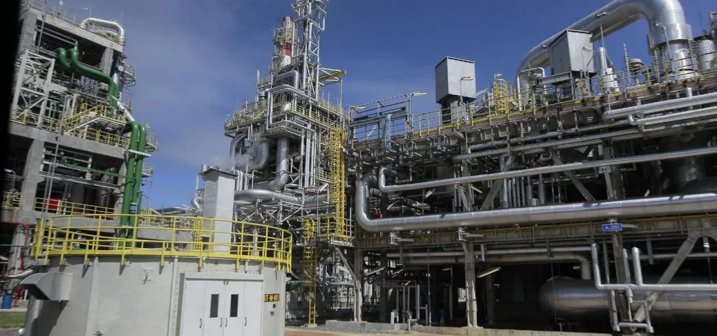 PRIMEIRO LEILÃO DE GÁS NATURAL: QUASE 50% DO VOLUME VAI PARA QUÍMICA, PETROQUÍMICO E FERTILIZANTES