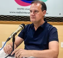 JÚLIO PINHEIRO DIZ QUE FLÁVIO BOLSONARO VAI PERSEGUIR A BAHIA