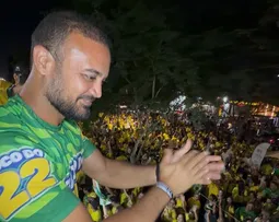 DEPUTADO PEDE QUE BRASIL ENCONTRE SEU NOVO RUMO