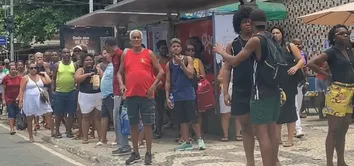 TRE MANDA RESTABELECER FROTA DE ÔNIBUS EM SALVADOR E AMEAÇA MULTA DE R$ 1 MILHÃO POR HORA