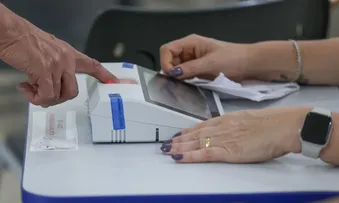 HORÁRIO DE VOTAÇÃO AMPLIADO SERÁ APENAS ONDE URNAS NÃO FORAM FECHADAS