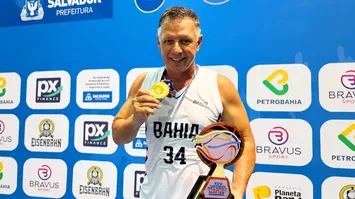 RUBENS DORIA RECEBE MEDALHA THOMÉ DE SOUZA
