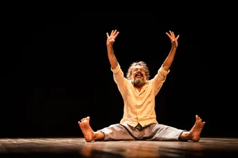 ATOR ANUNCIA PEÇA NOVA EM SALVADOR
