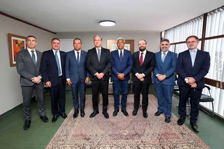 JERÔNIMO QUER REUNIÃO COM TRE-BA PARA DISCUTIR MUDANÇAS NOS LOCAIS DE VOTAÇÃO