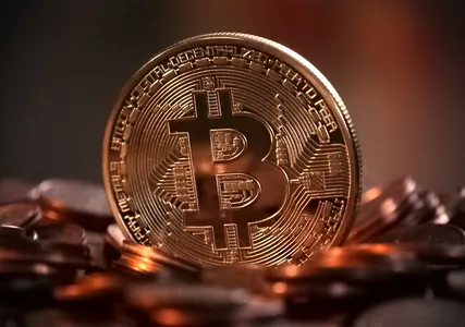 BITCOIN TESTA US$ 80 MIL MESMO COM ENTRADA EM ETFS