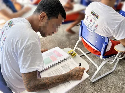 PREPARAÇÃO PARA O ENEM AMPLIA RESSOCIALIZAÇÃO EM LAURO DE FREITAS