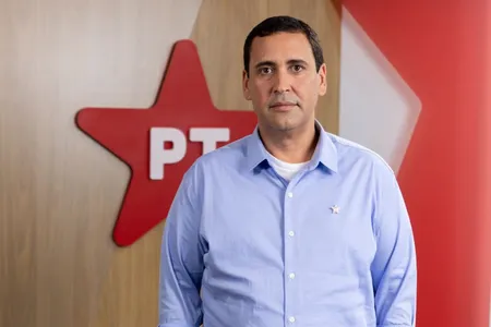 ÉDEN VALADARES VÊ APOIO DE ACM NETO A FLÁVIO COMO MARCO DO FIM DO CARLISMO NA BAHIA