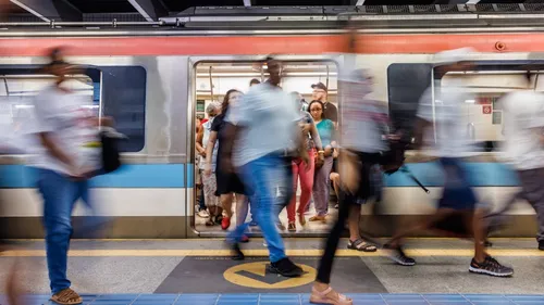 METRÔ BAHIA REGISTRA 179 MIL PASSAGEIROS NO DOMINGO DE SEGUNDO TURNO DAS ELEIÇÕES