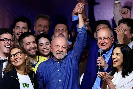 LULA EMPILHA RECORDES HISTÓRICOS APÓS SER REELEITO PARA 4º MANDATO
