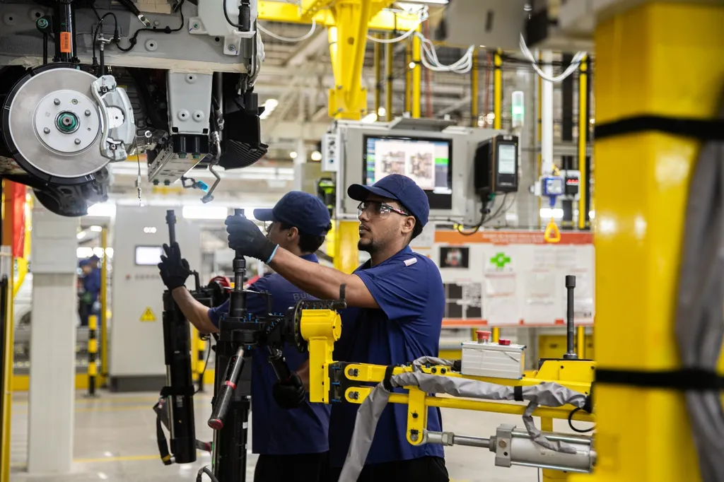 BYD ABRE 30 VAGAS DE JOVEM APRENDIZ PARA O COMPLEXO INDUSTRIAL DE CAMAÇARI