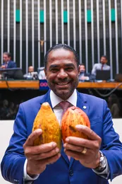 DEPUTADO PROPÕE FUNDO DE APOIO FINANCEIRO PARA FORTALECER PRODUTORES BRASILEIROS