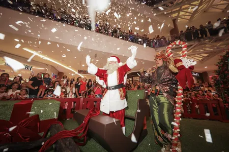SALVADOR SHOPPING ABRE O NATAL COM ESPETÁCULO MUSICAL