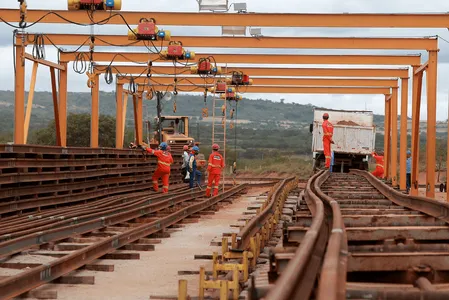 RECURSOS DA VALE PELA RENOVAÇÃO DA MALHA VÃO PARA A FIOL, MAS TCU TEM DE REVER CONTRATO PARA MOTA-ENGIL ASSUMIR BAMIN
