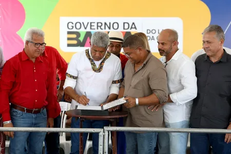 RECUPERAÇÃO NA RODOVIA BA-516 QUALIFICA DESLOCAMENTO EM TEODORO SAMPAIO E REGIÃO