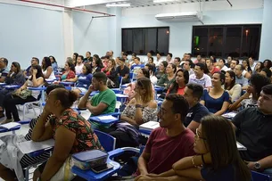 ALUNOS PROCESSAM FACULDADES APÓS VALORES PROMOCIONAIS SUBIREM