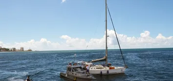 MARINHA EMITE ALERTA PARA MAU TEMPO NO LITORAL BAIANO