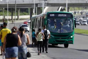 RODOVIÁRIOS E EMPRESÁRIOS ENCERRAM PRIMEIRA MEDIAÇÃO SEM ACORDO EM SALVADOR