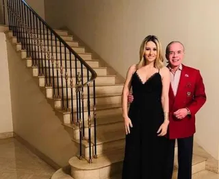 CHIQUINHO SCARPA DIZ QUE GPS EM NAMORADA ERA BRINCADEIRA: "JÁ TERMINAMOS"