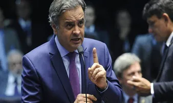 AÉCIO NEVES DESISTE DA DISPUTA PRESIDENCIAL, E PSDB DECIDE NÃO LANÇAR CANDIDATO PRÓPRIO