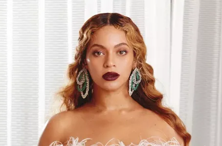 BEYONCÉ TERÁ MÚSICA INÉDITA EM CINEBIOGRAFIA