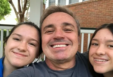 FILHAS DE GUGU LIBERATO ACUSAM TIA DE MANIPULAÇÃO