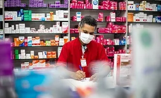 NOS EUA, NINGUÉM PEDE O CPF,  NO BRASIL FARMÁCIAS E LOJAS PEDEM E USAM SEUS DADOS. VEJA O CASO DA DROGASIL