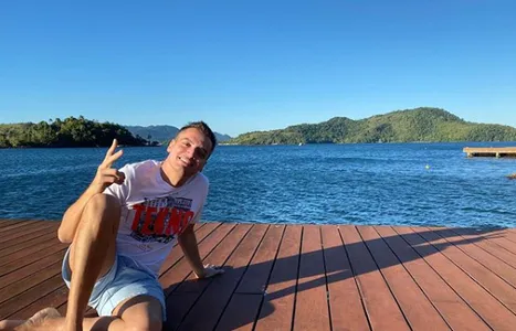 LEO DIAS É DEMITIDO APÓS BRIGA COM ANITTA E INTOLERÂNCIA RELIGIOSA