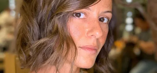 ATRIZ DA GLOBO AFIRMA TER SIDO ACUSADA DE ROUBO EM FARMÁCIA