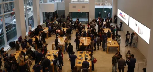 APPLE VAI FECHAR 11 LOJAS NOS EUA POR CAUSA DO CORONAVÍRUS
