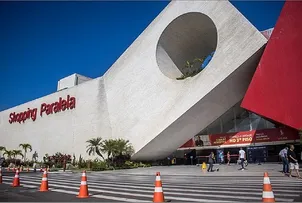 SHOPPING PARALELA OFERECE VACINAÇÃO ANTIRRÁBICA EM CAMPANHA NACIONAL