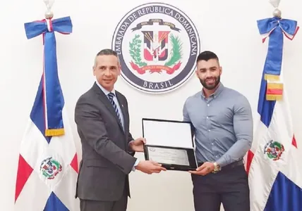 GUSTTAVO LIMA É RECONHECIDO PELA REPÚBLICA DOMINICANA POR PROMOVER BACHATA NO BRASIL
