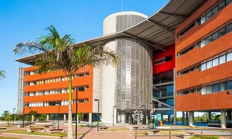 PARQUE TECNOLÓGICO RECEBE DIRETORIA DA ASSOCIAÇÃO ESPORTE CLUBE BAHIA PARA DISCUTIR PROJETOS DE INOVAÇÃO