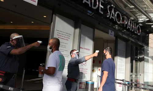 SEGUNDA ONDA: SP FECHA SHOPPINGS, BARES E RESTAURANTES