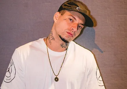 RAPPER FILIPE RET É DETIDO POR PORTE DE DROGAS