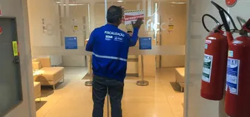 TREZE ESTABELECIMENTOS SÃO NOTIFICADOS E TRÊS INTERDITADOS