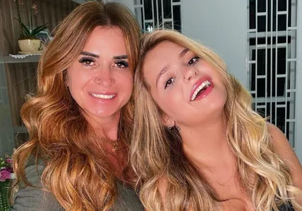 MÃE DE VIIH TUBE PROCESSA PERFIL NO INSTAGRAM