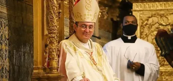 ARCEBISPO VOLTA A SER INTERNADO E PASSA POR CIRURGIA