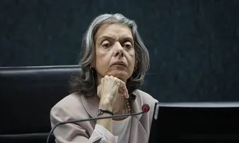 CÁRMEN LÚCIA DEFENDE INDICAÇÃO FEMININA PARA O STF